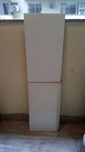 Revestimento branco vitrificado tipo azulejo