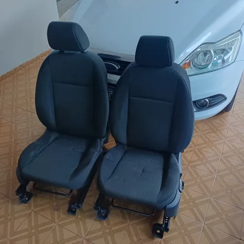 Vendo jogos de bancos do ford focus sedan