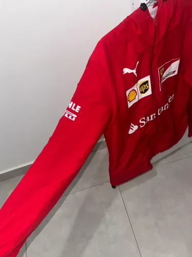 Jaqueta Santander vermelha M