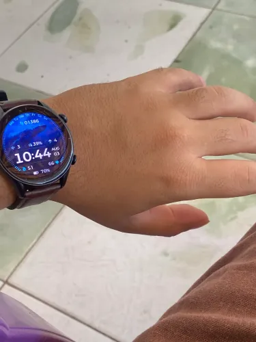 Smartwatch Amazfit GTR 3 com carregador