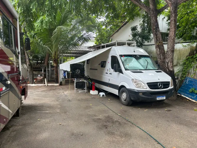 Mercedes-Benz Sprinter 415 Furgão E.l.t.alt. 2.2 Dies. 2015