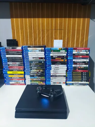 PS4 slim