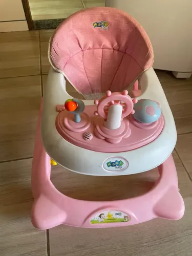 Andador maxi baby