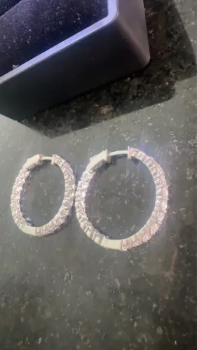 Brincos de prata com diamantes 