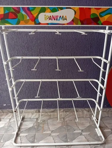 Expositor de calçados
