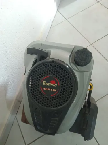 Motor de Popa e Rabeta  funcionando.  600 reis cada
