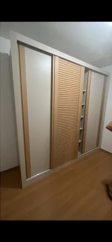 Guarda roupa casal