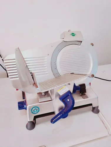 Fatiador de frios semi-automático Gural