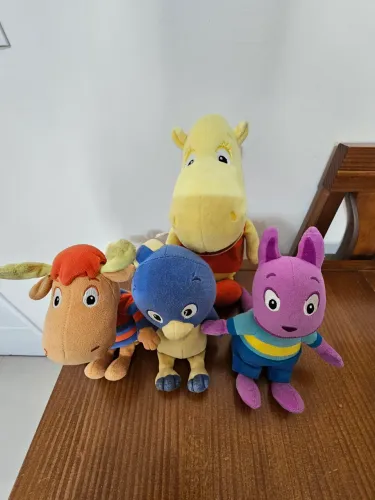 Pelucia Backyardigans original