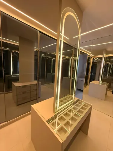 Casa à Venda de Alto Padrão no Condomínio Champs-Élysées 3/4 quartos sendo 3 suítes 2 com