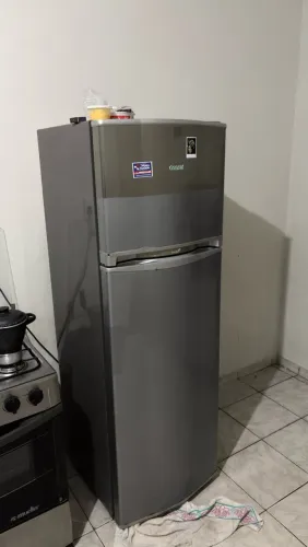 geladeira e armário 