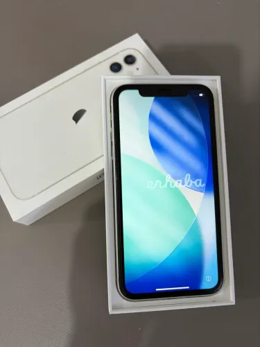 iPhone 11 - 128gb Branco