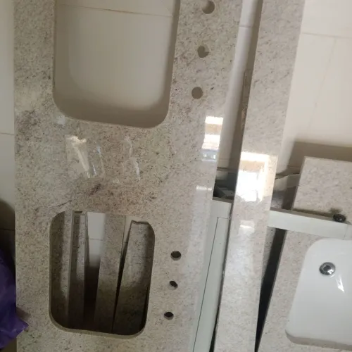Pia granito Itaúnas com dois furos para cuba 