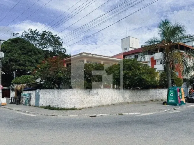 Terreno à venda em Canasvieirias