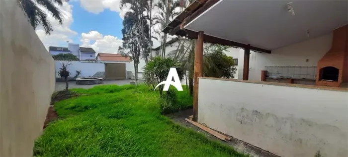Terreno com 250m² à venda no Jardim Patrícia
