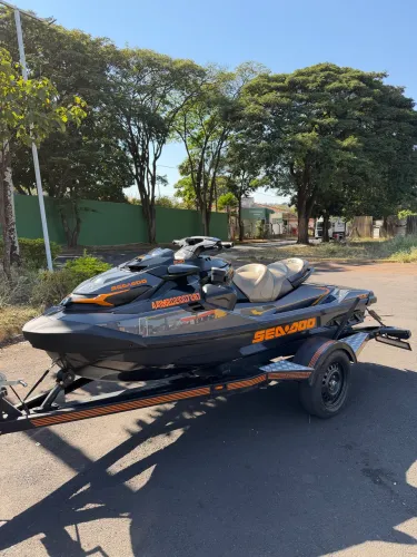 Sea Doo GTX 230 - 2021 c/carreta 2024