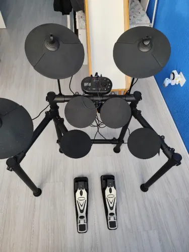 Bateria elétrica musical