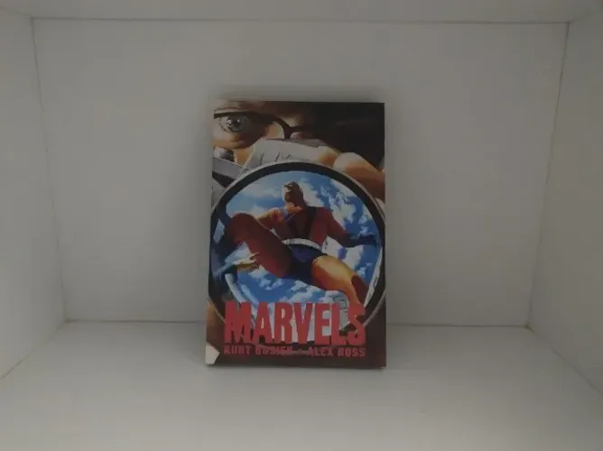 Marvels por Alex Ross - Panini - Capa Dura