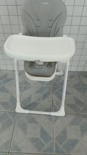 Cadeira de alimentação para bebê kiddo