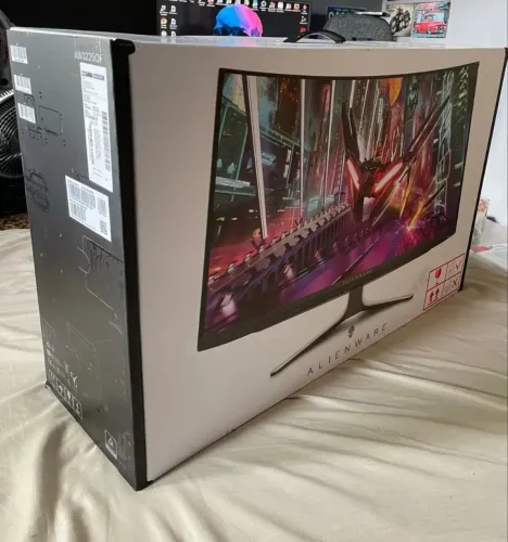 Vende semi zero monitor alienware 240hz 32 polegadas<br>