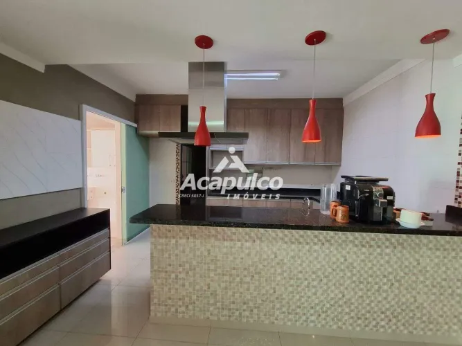 Casa para alugar com 03 dormitórios sendo 01 suíte no Parque Universitário em Americana/SP