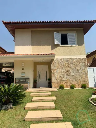 Casa com 3 dormitórios para alugar, 220 m² por R$ 9.725/mês - Granja Viana - Cotia/SP