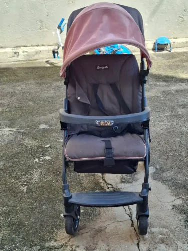 Carrinho de Bebê Burigotto - Rosa e Cinza