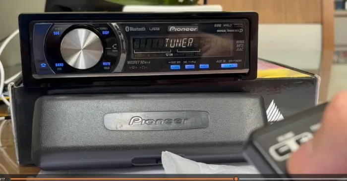 CD Player DEH-P7080BT Pioneer - Bluetooth USB
