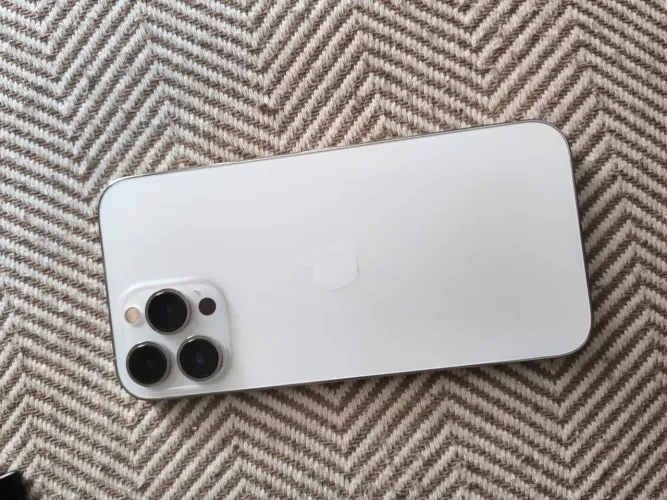 iPhone 13 Pro Max Branco - 256GB