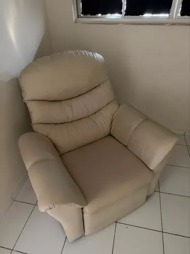 Poltrona reclinável