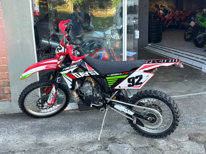 Gás gás ec250