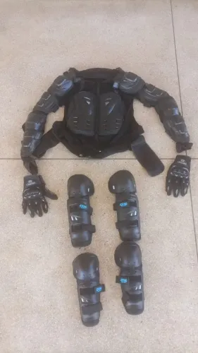 Colete armadura para motociclista