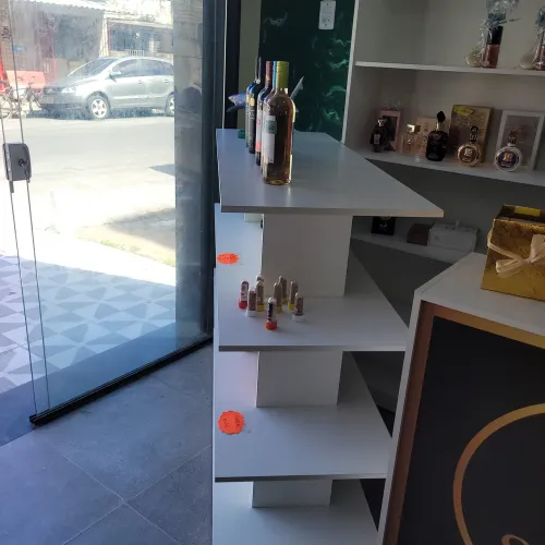 Vendo prateleira expositor para uso comercial!