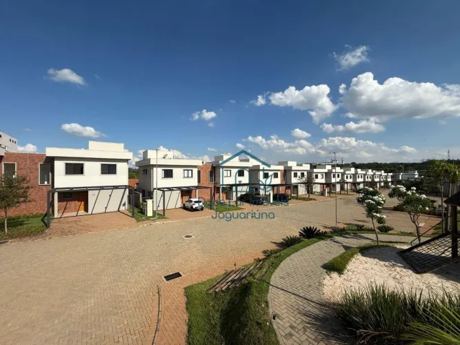 Casa com 3 dormitórios à venda, 147 m² por R$ 889.000,00 - Estância das Flores - Jaguariún