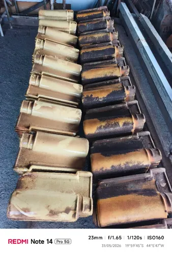 Telhas de cerâmica branca americana.