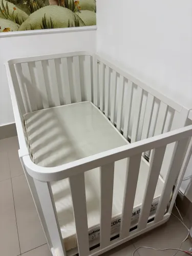 Berço Quater 2 em 1 - Vira cama 