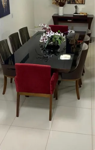 Título: Mesa De Jantar 8 Lugares Premium - Tampo Vidro Escuro (Estado de Nova)