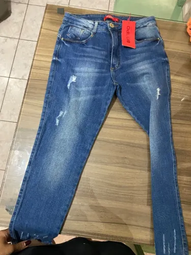 Calça JEANS NOVA Biótipo tamanho 42
