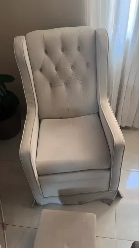 Poltrona de amamentação
