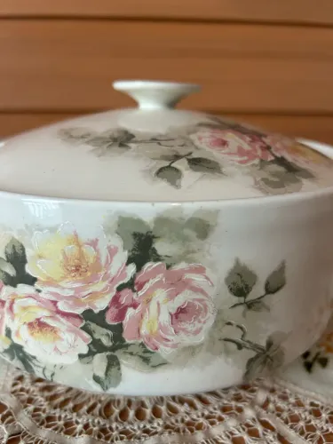Sopeira antiga de porcelana Schmidt, impecável 