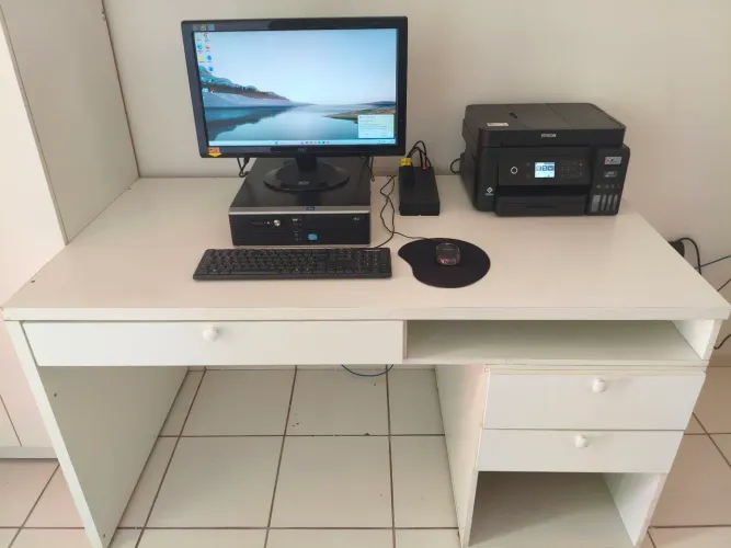 VENDE SE BANCADA COM COMPUTADOR E IMPRESSORA COMPLETA