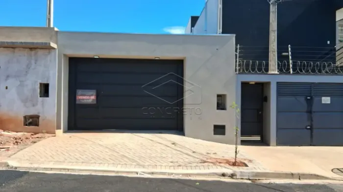 CASA COM 03 QUARTOS SENDO 1 SUÍTE NO QUINTA RANIERI