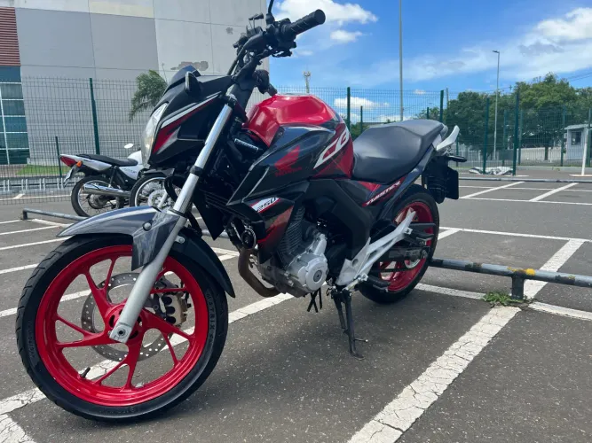 Honda CB 250F Twister CBS 2020 - Vermelha
