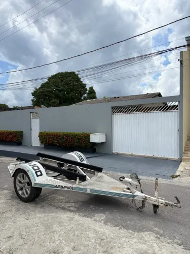 Carretinha p/ jet com rodas 20.