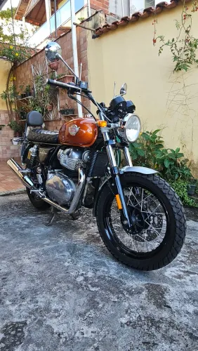 ROYAL Interceptor 650 2021 - Pouco rodada