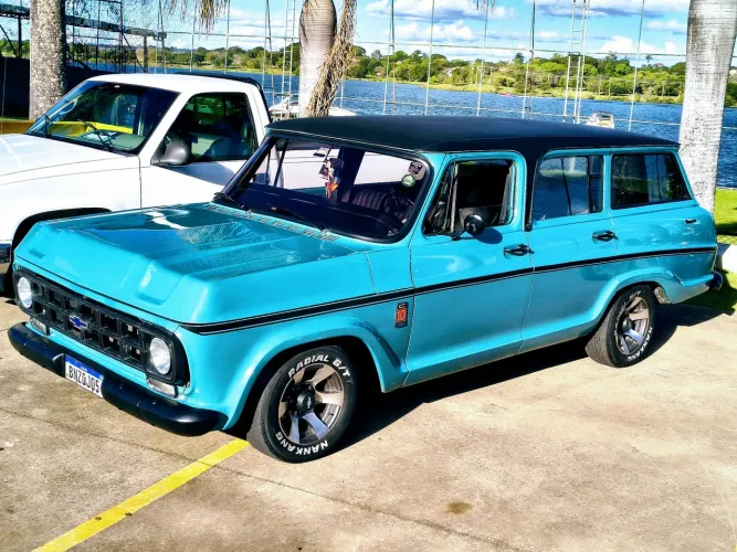 Chevrolet Veraneio S / Luxe 4.1 1976