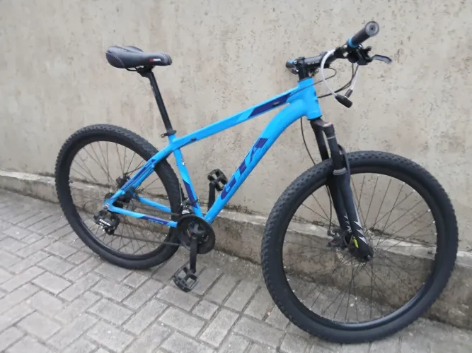 Bicicleta GTA azul 21 marchas 