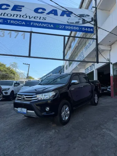 Toyota Hilux CD SRV 4X4 2.8 TDI Diesel Aut. 2017