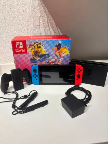 Nintendo Switch Desbloqueado + Acessórios