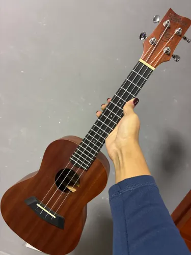 Ukulele Concert 23k Mahina T blindada